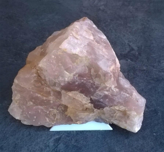 Velký Růženín surový 1335 g (Česká Republika) (X1443)