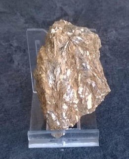 Srostlice Muskovitu s albitem 64 g (Česká Republika) (X1462)