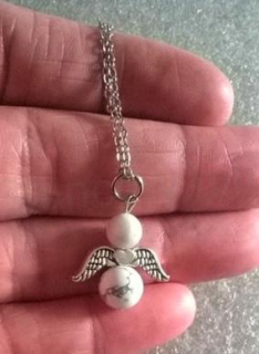 Minerální náhrdelník Anděl – magnezit (X1490)