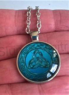 Náhrdelník s přívěškem Triquetra (BD692)